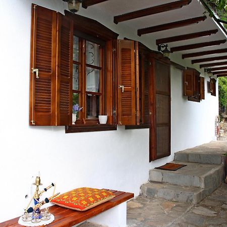 Katoikia Me Ta Pitharia Villa พริโนส ภายนอก รูปภาพ