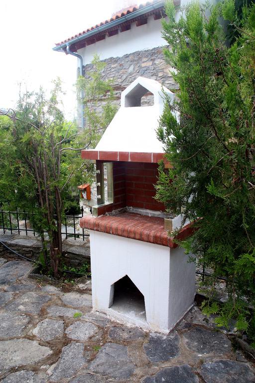 Katoikia Me Ta Pitharia Villa พริโนส ภายนอก รูปภาพ
